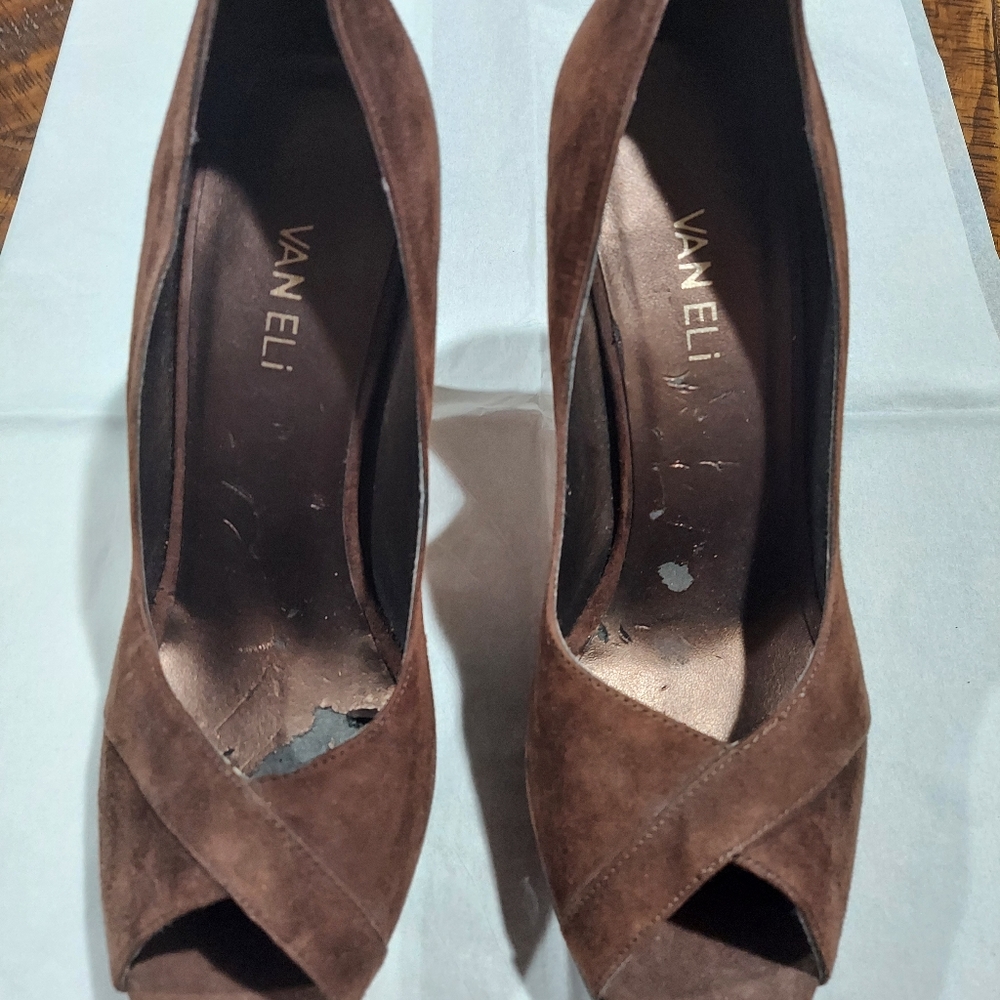Vaneli Brown Suede Alligator Accent OpenToe Shoes 4" Heels Size 10M